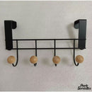 Porte-serviette sur porte blanc