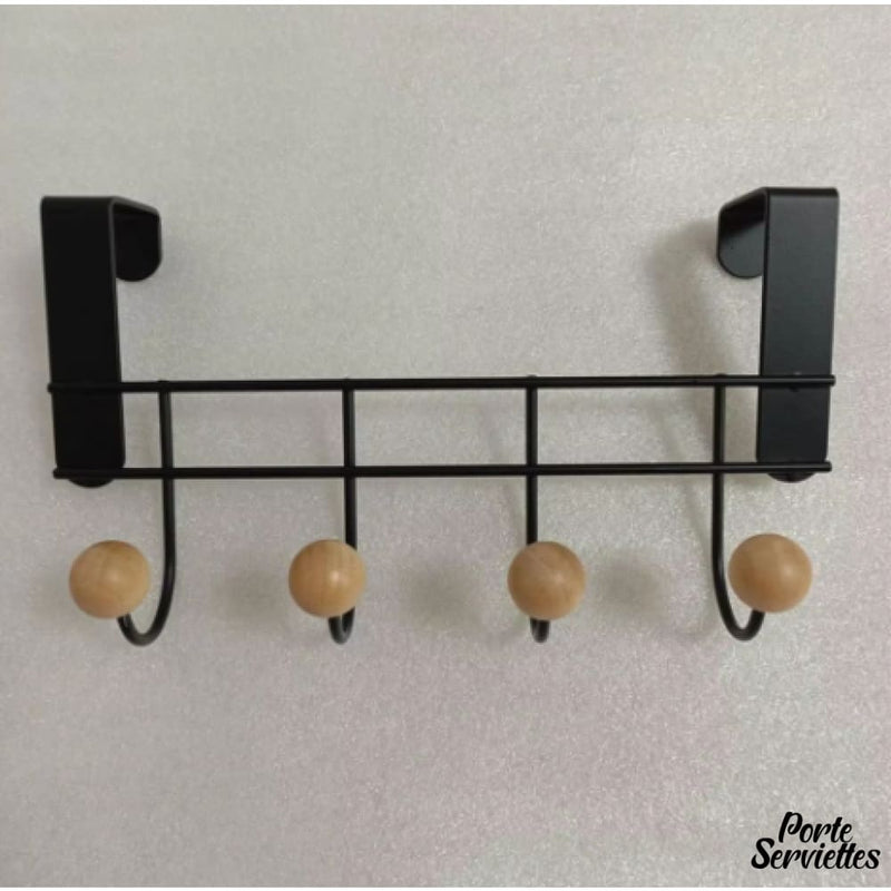 Porte-serviette sur porte blanc
