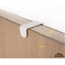 Porte-serviette sur porte blanc