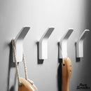 crochet porte serviette mural salle de bain