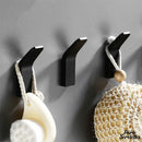 crochet porte serviette mural salle de bain